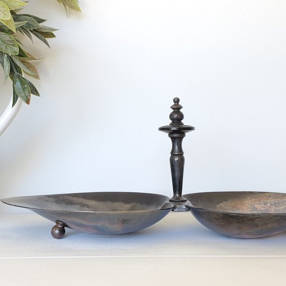 Vintage F.B. Rogers Co. Silver Plate Double Leaf Footed Candy Dish - Picture 4 of 5